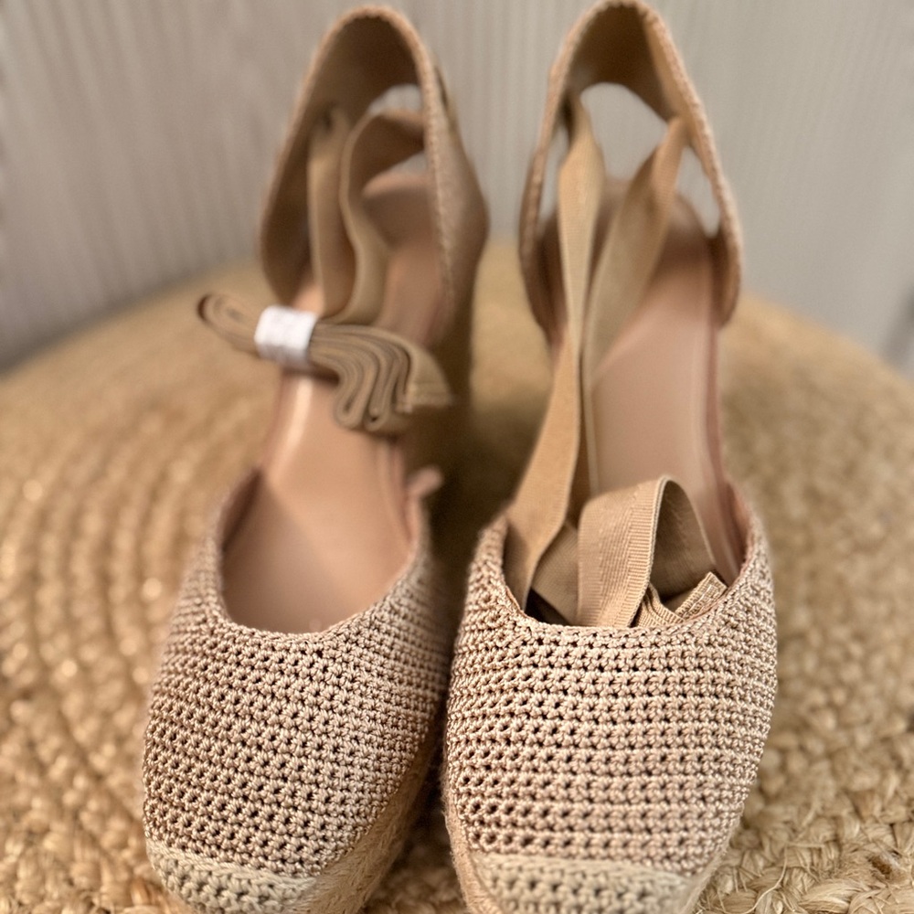 Zara Beige Woven Espadrille Wedges